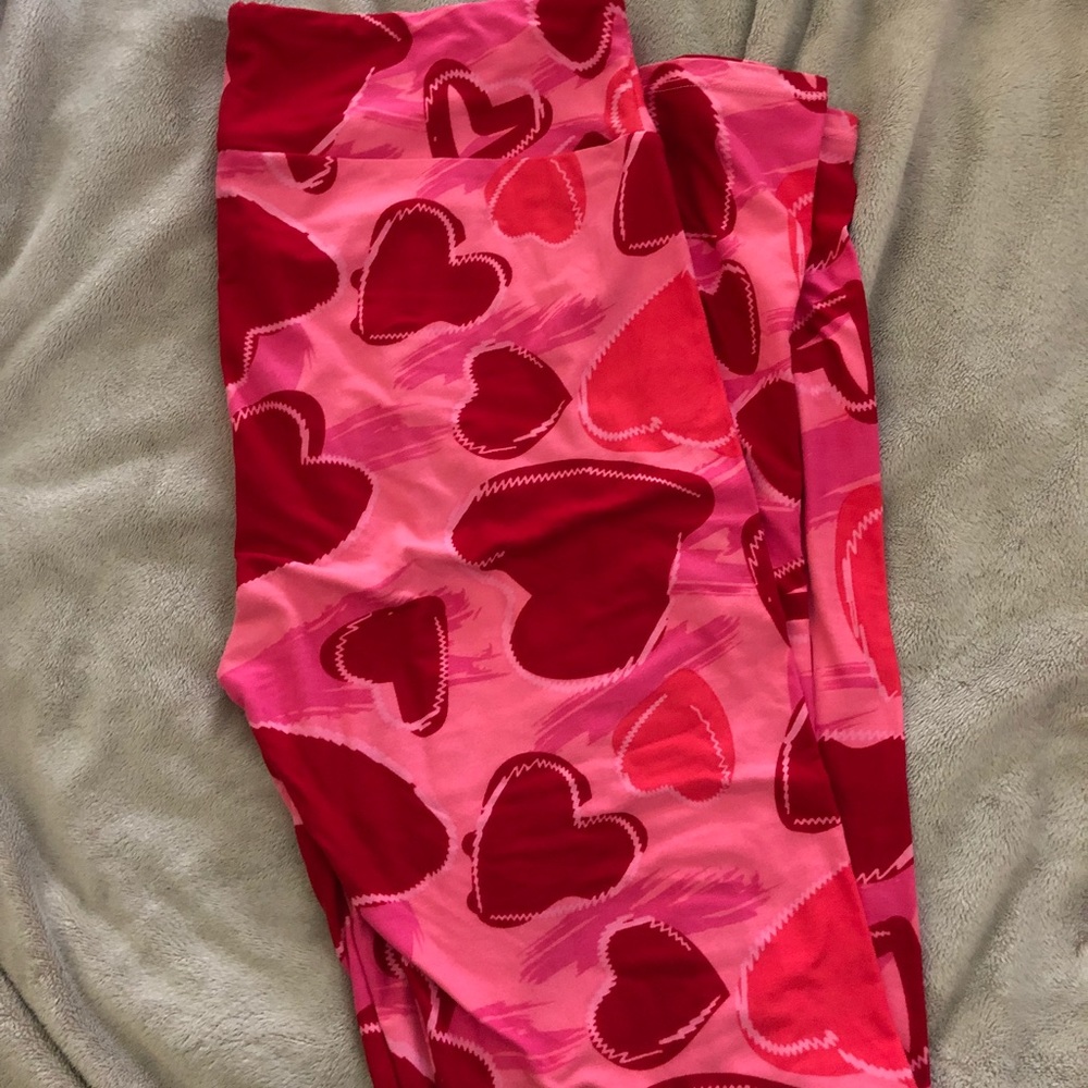 NWOT Lularoe Valentine/Heart T&C leggings